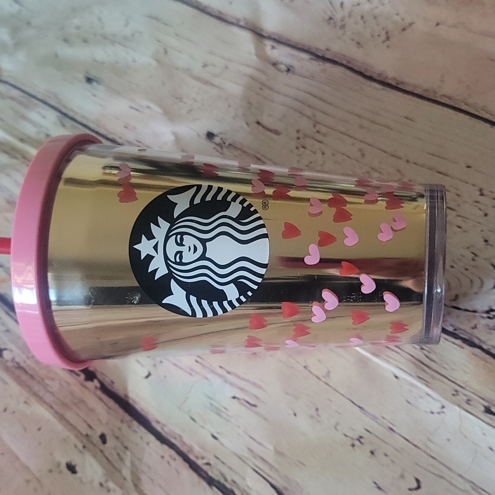 2017 Valentines Starbucks heart cup